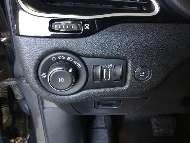 2019 Jeep Cherokee Altitude