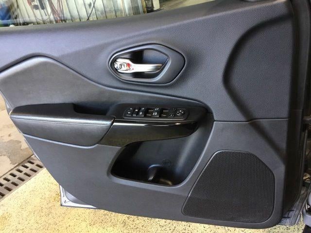 2019 Jeep Cherokee Altitude