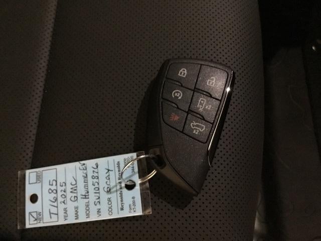 2025 GMC HUMMER EV SUV 3X