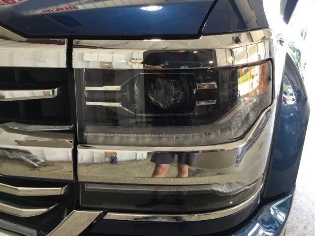 2017 Chevrolet Silverado 1500 High Country