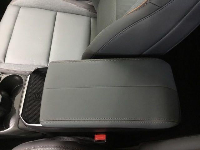 2027 GMC Terrain AWD AT4