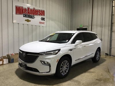 2023 Buick Enclave Essence